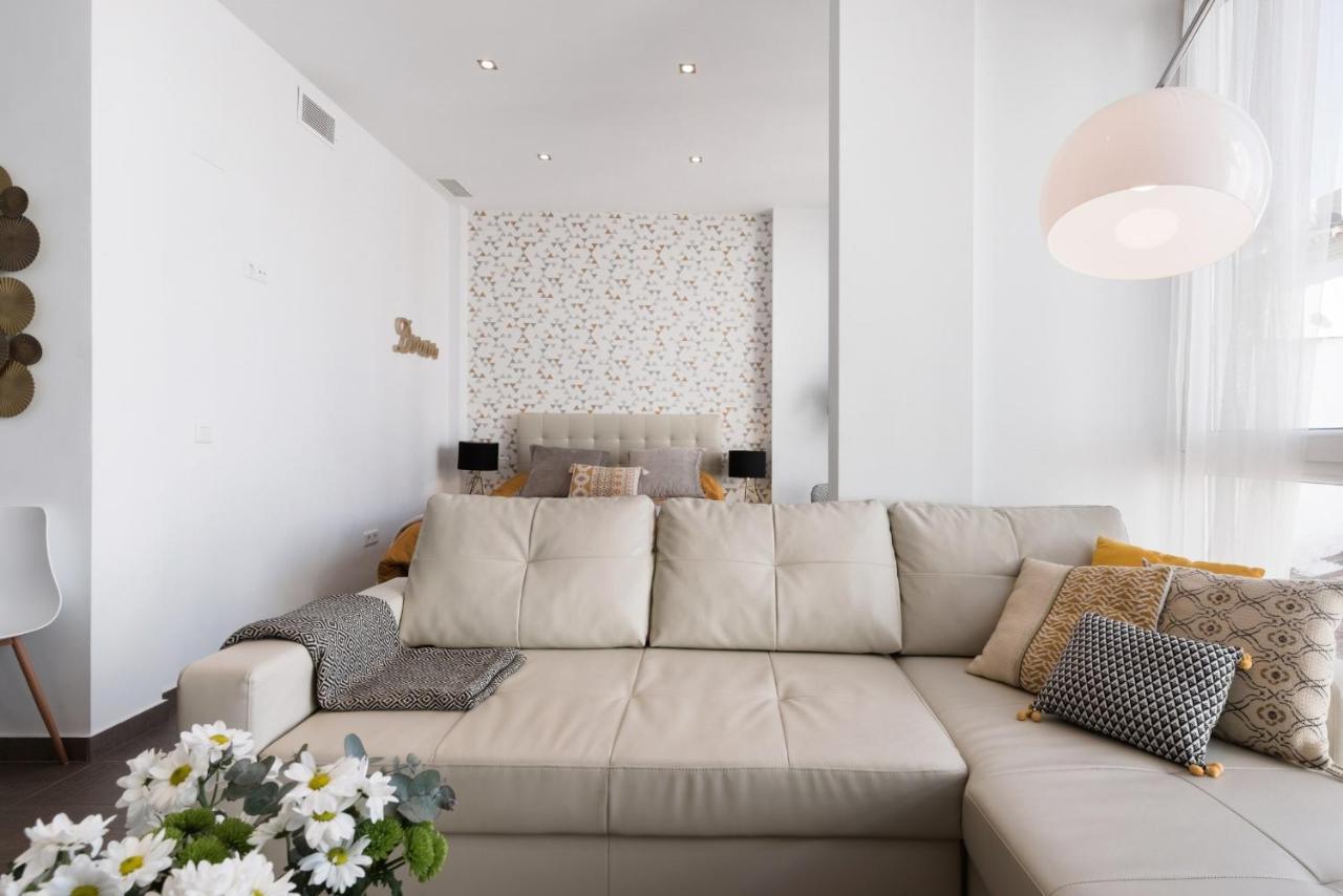 Juan De Padilla Boutique By Nagoa Homes Малага Экстерьер фото